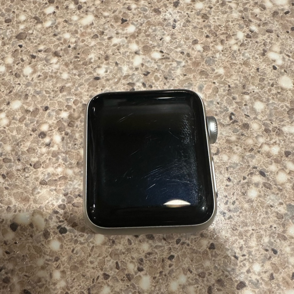 APPLE WATCH series 3. 38mm